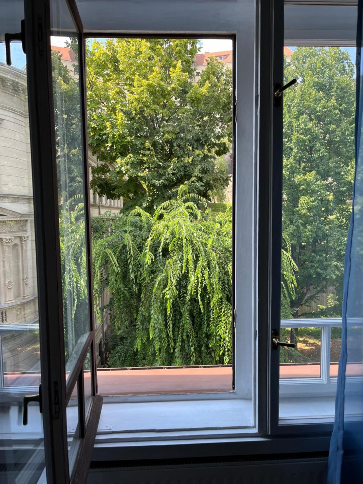 Sunny Studio At The Castle Budapest Bagian luar foto